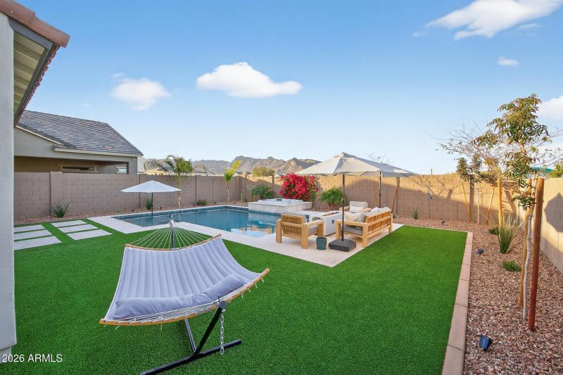 64_20076_W_Campbell_Ave64_mls