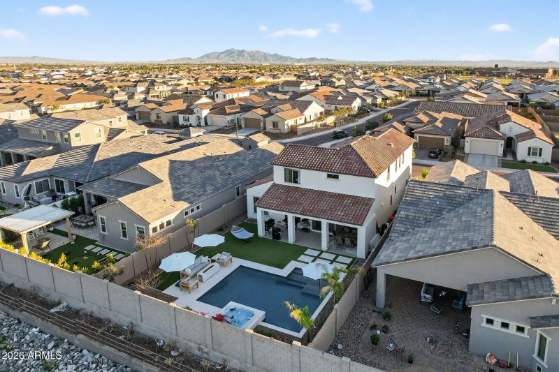 76_20076_W_Campbell_Ave76_mls