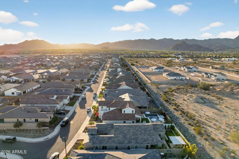 88_20076_W_Campbell_Ave88_mls