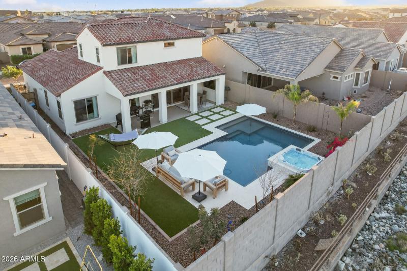 92_20076_W_Campbell_Ave92_mls