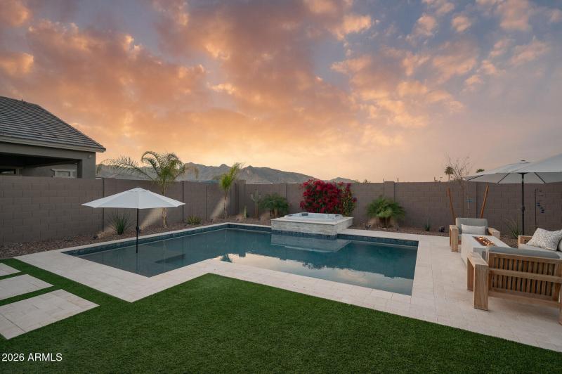 98_20076_W_Campbell_Art6_mls