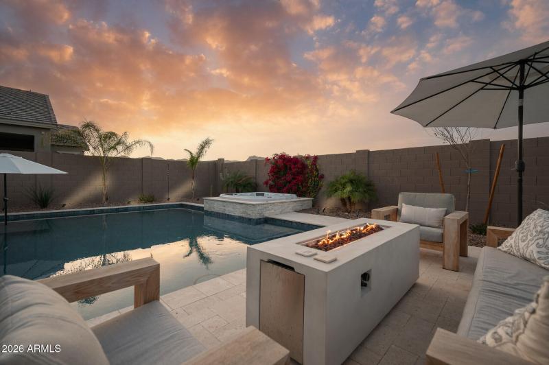 102_20076_W_Campbell_Art10_mls