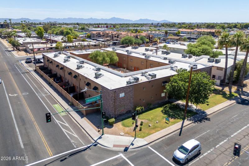 20250804_1503-W-Missouri-Ave_10