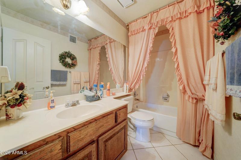 1413 S Norwalk Cir-23