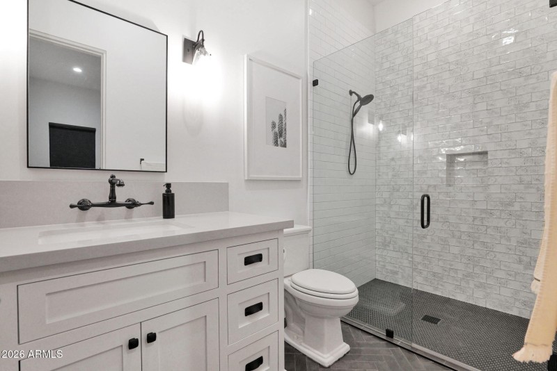 15-web-or-mls-P1536902