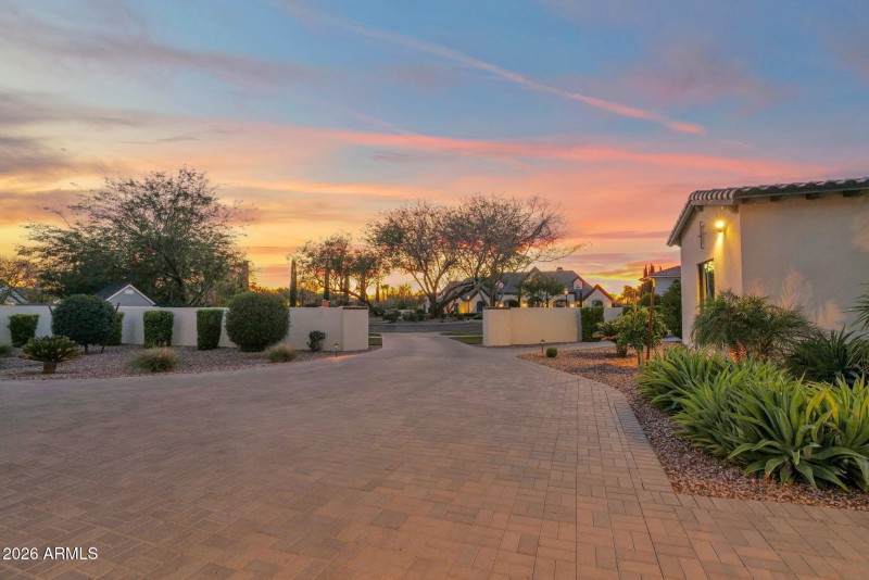 18-web-or-mls-P1536920