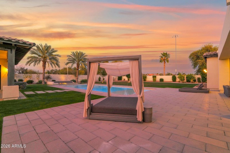 4-web-or-mls-P1536906