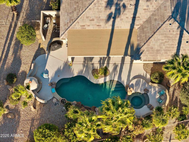 61-16385 W Glacier Ct