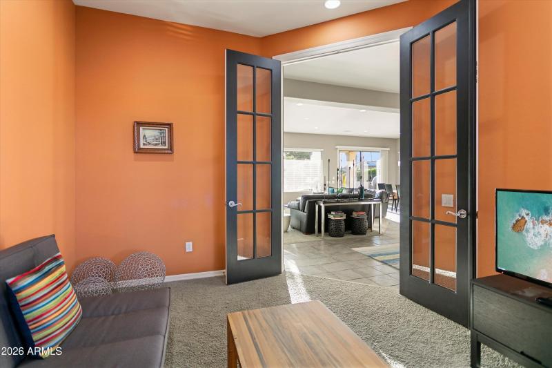 37-16385 W Glacier Ct