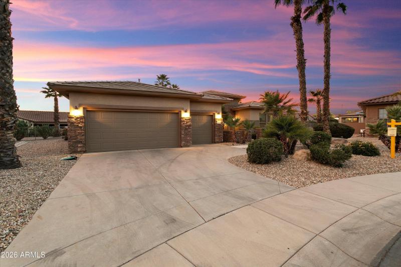 02-16385 W Glacier Ct