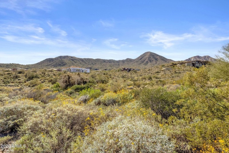 002_Front Of Lot View