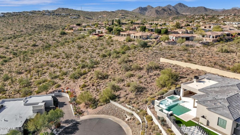 004_Cul De Sac Lot Front View High