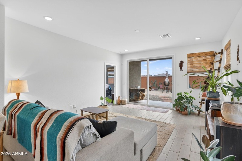 005_8-web-or-mls-8-web-or-mls-32w_sunlan