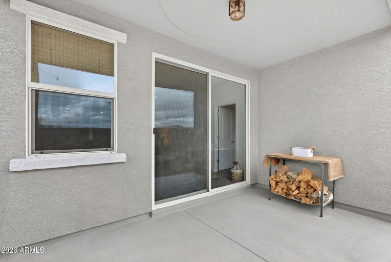 026_41-web-or-mls-49w_sunland_dr_282