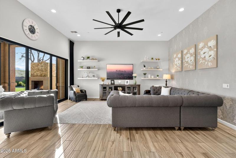 017_22-web-or-mls-36e_melissa_pl_671