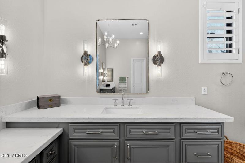 044_52-web-or-mls-64e_melissa_pl_890