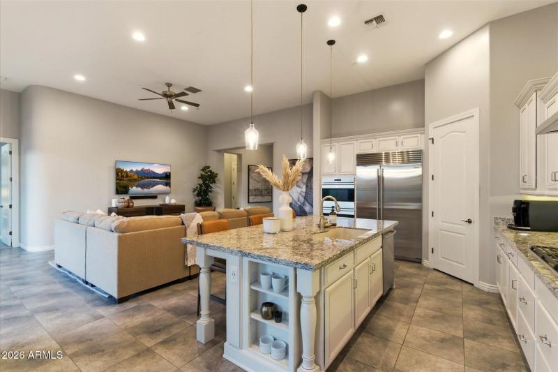 Kitchen with Island Seating