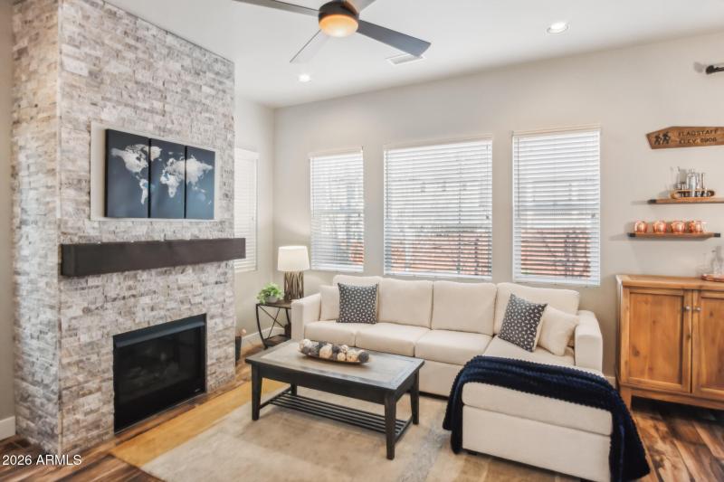 3194 Living Rm Sofa 2