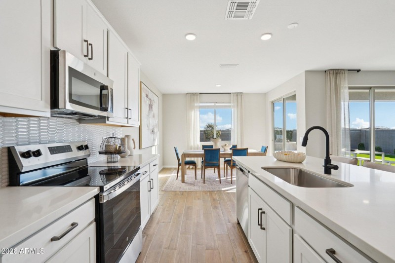 15-web-or-mls-Homesteaders Rd-S2002-015