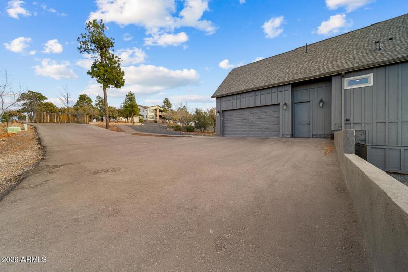 2Car Garage -Main Level Entry