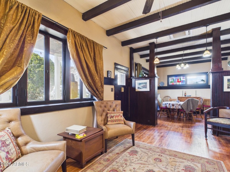 CAM03379G0-PR0182-STILL005