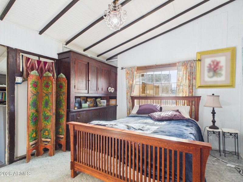 CAM03379G0-PR0182-STILL014