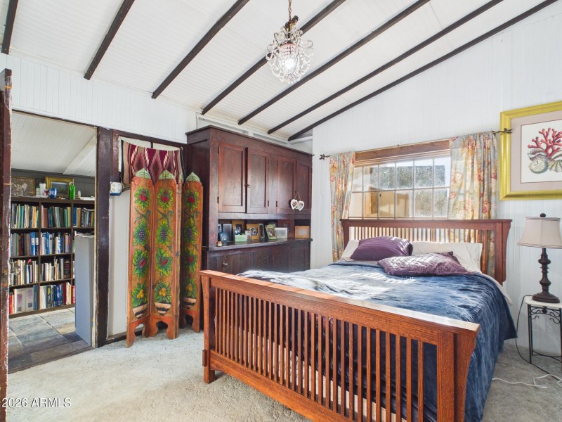 CAM03379G0-PR0182-STILL015