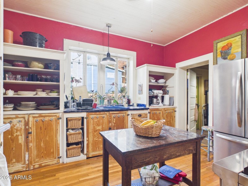 CAM03379G0-PR0182-STILL023