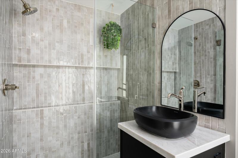 28-7121ELarkspurDr-28