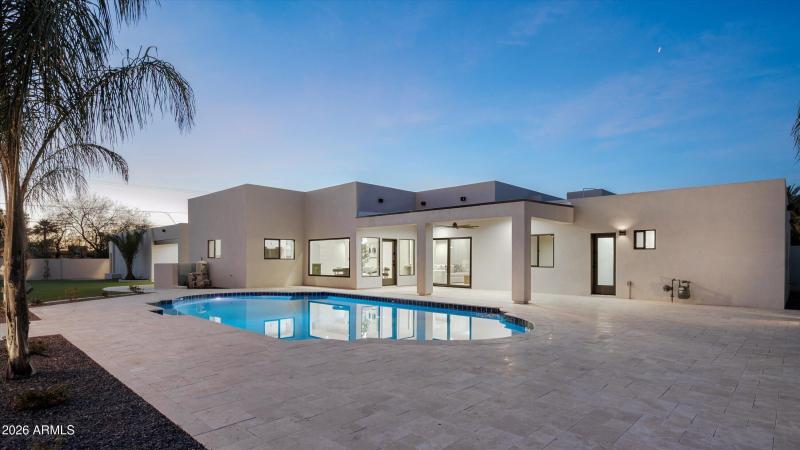 43-7121ELarkspurDr-43