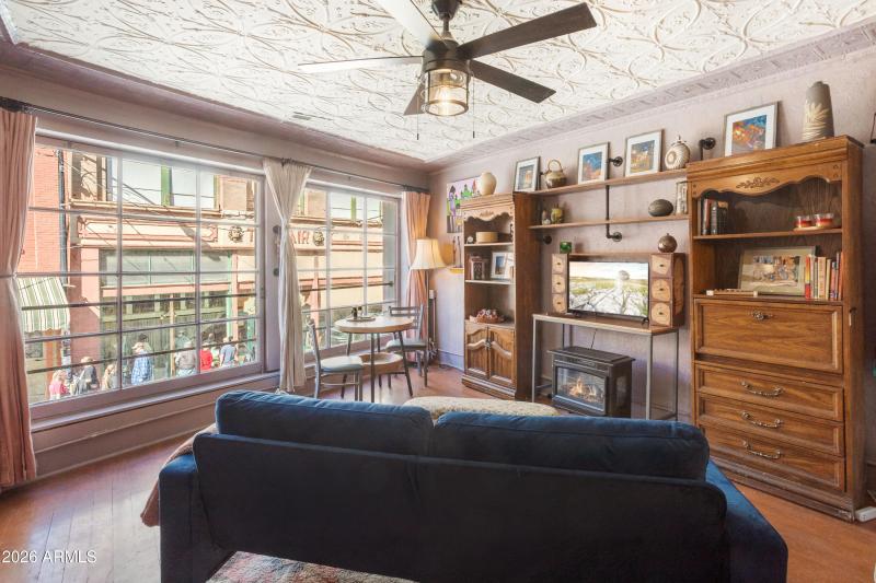 Apartment Main Room 4