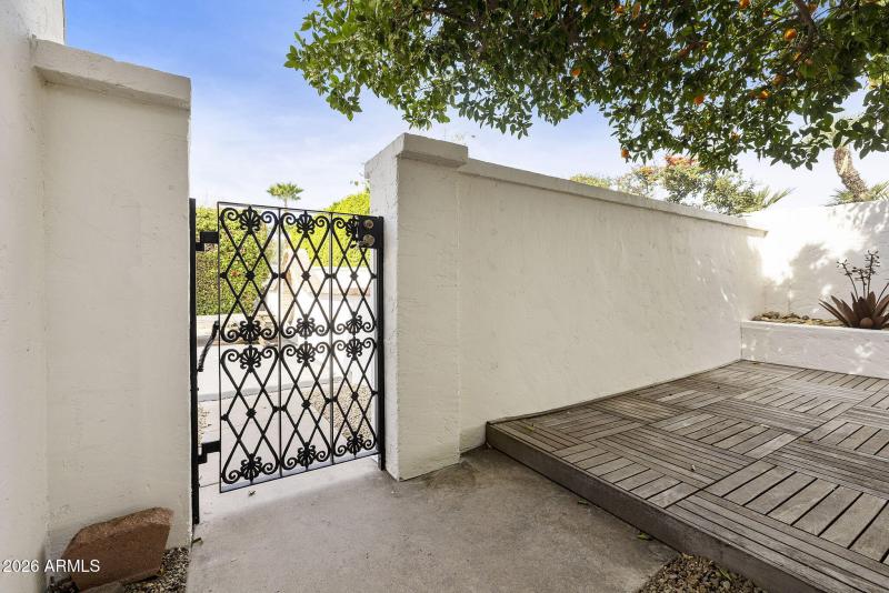 Front Gate to Access Side/Back Yard