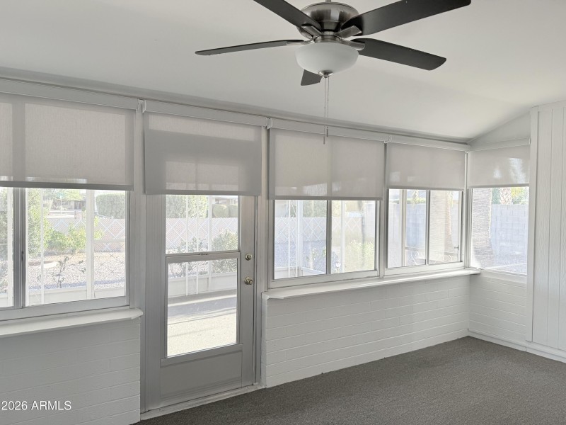 AZ Room_roller shades