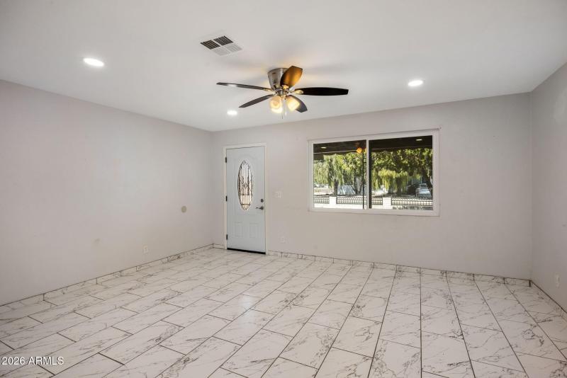 2-web-or-mls-D46A4477 copy