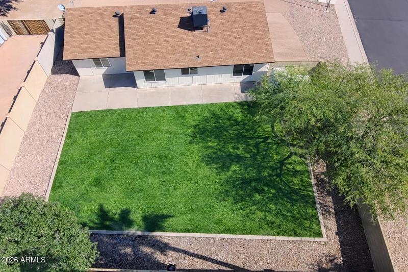 Block wall throughout