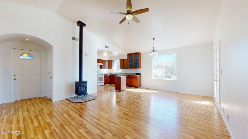 1529-E-Cloud-Rd-02232026_005204