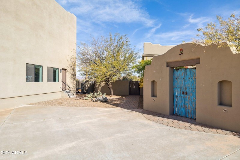 4-web-or-mls-29611-n-140th-st