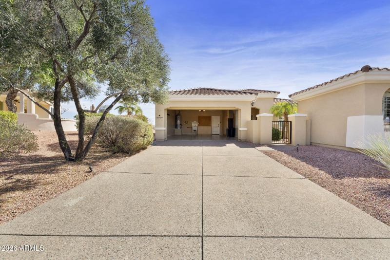 18-23225 N Hank Raymond Dr