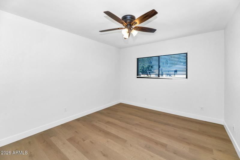 8151 E Del Joya Dr-large-020-004-TOD7936