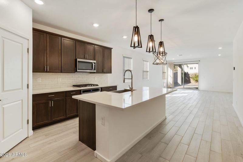 13-web-or-mls-dlb_7871-dlb_7875