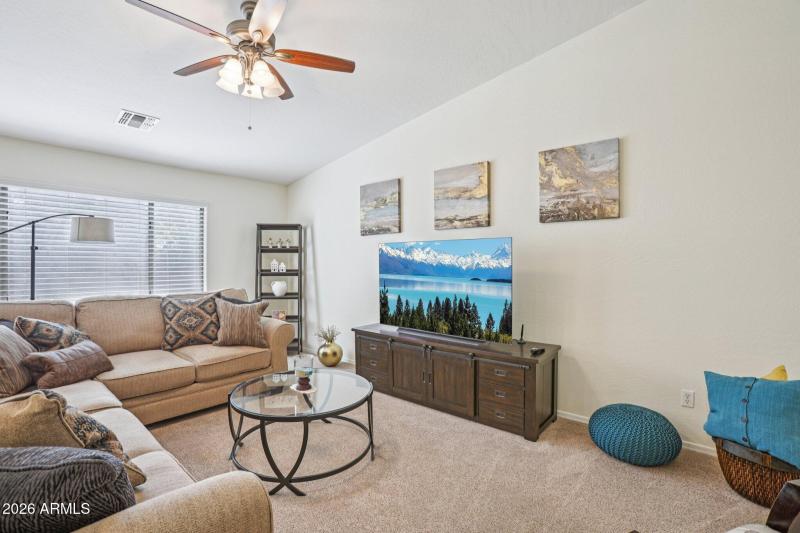 7-web-or-mls-E Aloe Pl-S2702-007