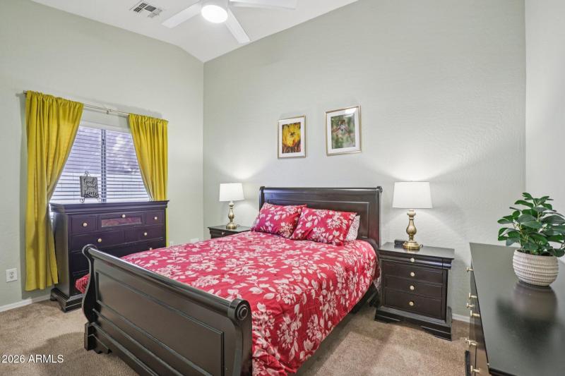 20-web-or-mls-E Aloe Pl-S2702-020