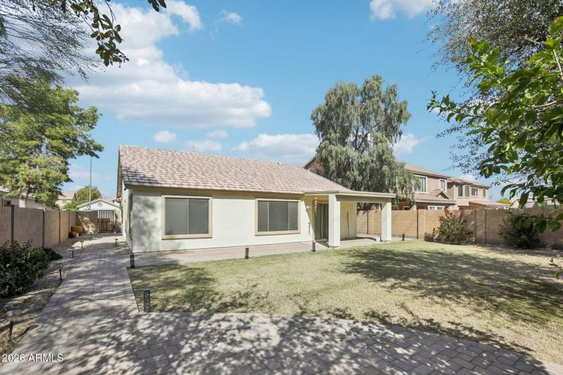 30-web-or-mls-E Aloe Pl-S2702-030