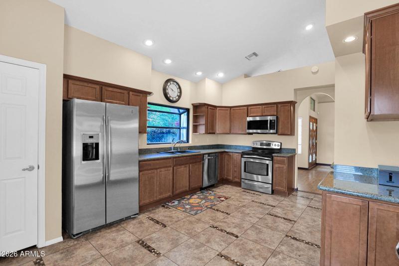 25-web-or-mls-P1536651