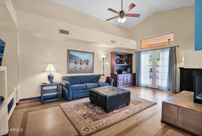 37-web-or-mls-P1536671