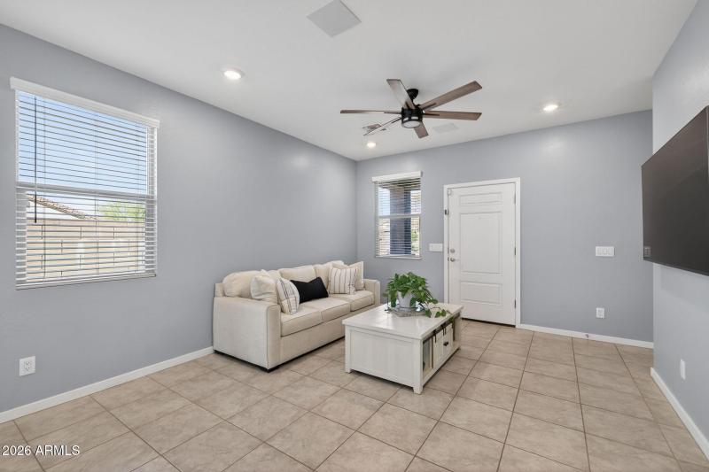 5-web-or-mls-3581 E Appaloosa Dr, San Ta