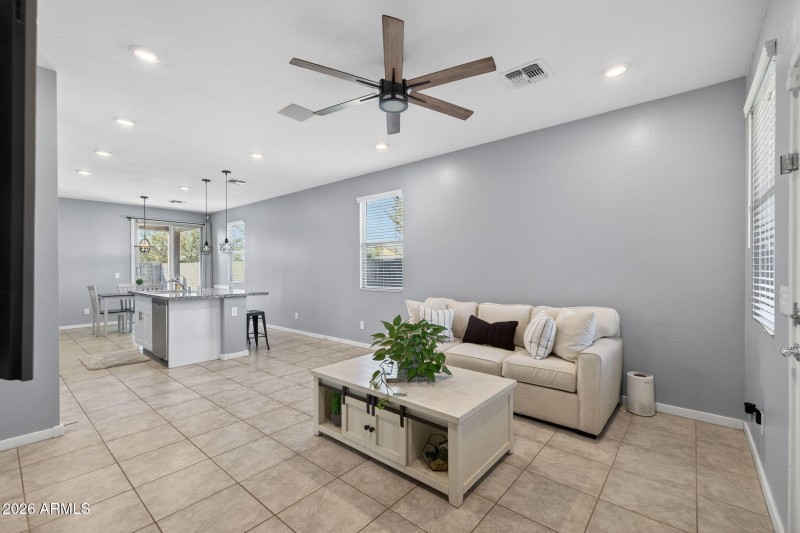 7-web-or-mls-3581 E Appaloosa Dr, San Ta