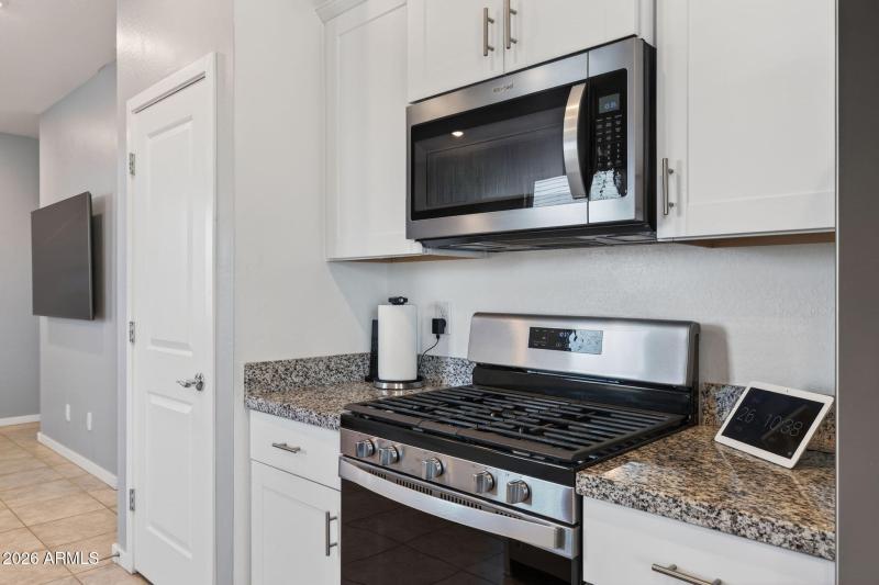 12-web-or-mls-3581 E Appaloosa Dr, San T