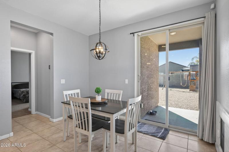 13-web-or-mls-3581 E Appaloosa Dr, San T