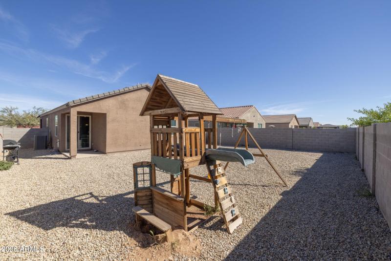 24-web-or-mls-3581 E Appaloosa Dr, San T